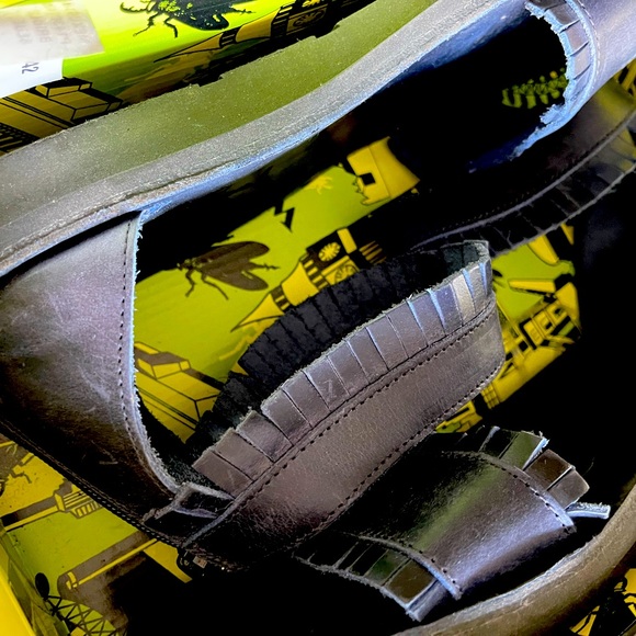 OBO LAST DAY Sending toThredUp FLY LONDON backzip  Leather Rubber soles 42 / 11 - Picture 2 of 11